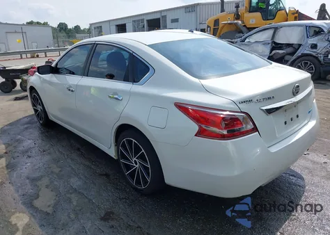 2013 Nissan Altima 2.5 из США, поврежденный, VIN 1N4AL3AP9DN459244